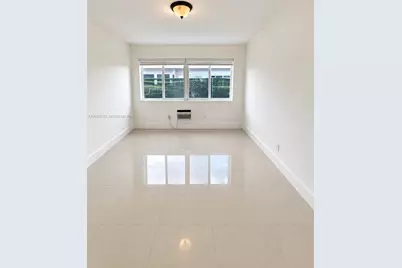 8215 Crespi Blvd #2, Miami Beach, FL 33141 - Photo 7