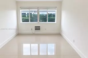 8215 Crespi Blvd, Miami Beach, FL 33141 - Photo 7