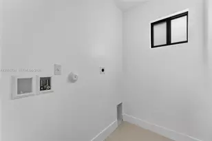 2109 NW 65th St, Unincorporated Dade County, FL 33147 - Photo 13