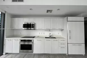 55 SW 9th St, Miami, FL 33130 - Photo 3