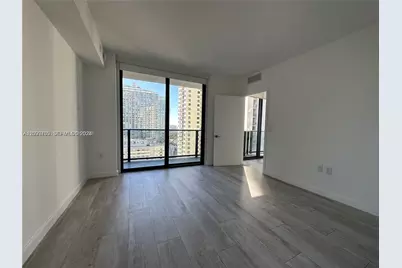 55 SW 9th St #1906, Miami, FL 33130 - Photo 5
