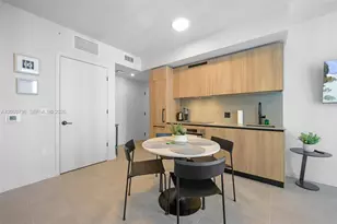 121 NE 5th St, Miami, FL 33132 - Photo 3