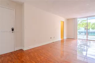 482 NW 165th St Rd, Miami, FL 33169 - Photo 7