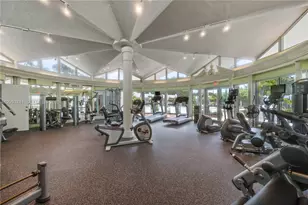5055 Collins Ave, Miami Beach, FL 33140 - Photo 25