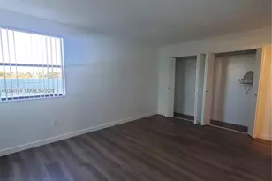929 Hamilton Dr, Homestead, FL 33034 - Photo 9