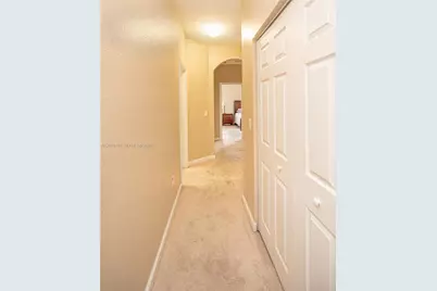 8815 NW 116th Ct, Doral, FL 33178 - Photo 23