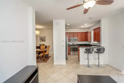 8815 NW 116th Ct, Doral, FL 33178 - Photo 11