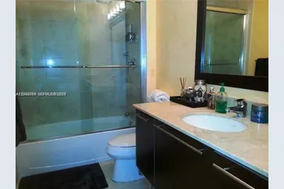 1900 N Bayshore Dr #3916, Miami, FL 33132 - Photo 9
