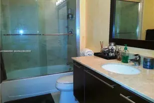 1900 N Bayshore Dr, Miami, FL 33132 - Photo 9