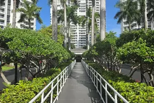21205 Yacht Club Dr, Aventura, FL 33180 - Photo 41