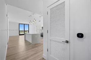 101 Diplomat Pkwy, Hallandale Beach, FL 33009 - Photo 9