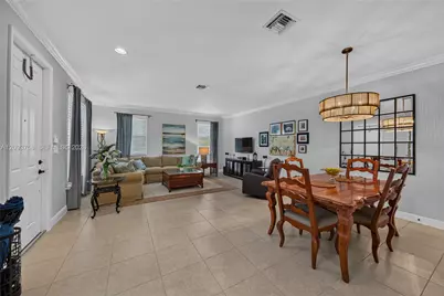 14731 SW 15th Ct, Pembroke Pines, FL 33027 - Photo 11