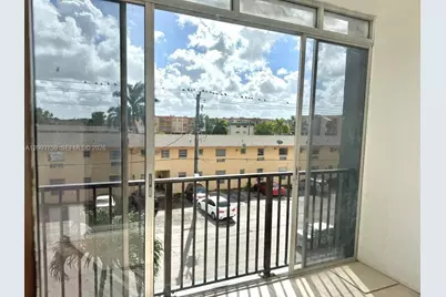 305 W 68th St #301, Hialeah, FL 33014 - Photo 9
