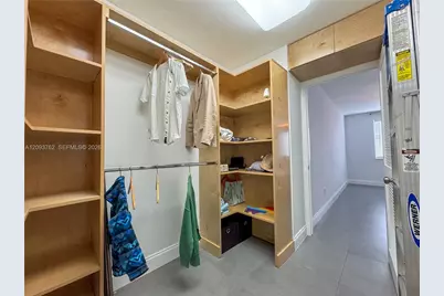 220 Washington Ave #4B, Miami Beach, FL 33139 - Photo 11
