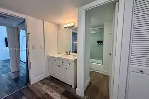 20335 W Country Club Dr, Aventura, FL 33180 - Photo 11