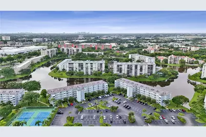 2226 N Cypress Bend Dr #408, Pompano Beach, FL 33069 - Photo 1
