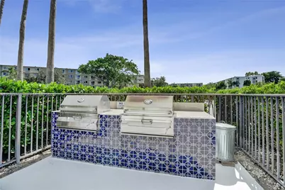 2226 N Cypress Bend Dr #408, Pompano Beach, FL 33069 - Photo 35
