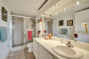 2226 N Cypress Bend Dr, Pompano Beach, FL 33069 - Photo 23