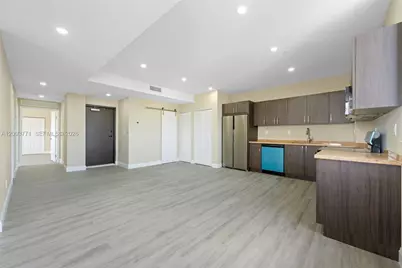 1020 NW 2 Ave #402, Hallandale Beach, FL 33009 - Photo 1