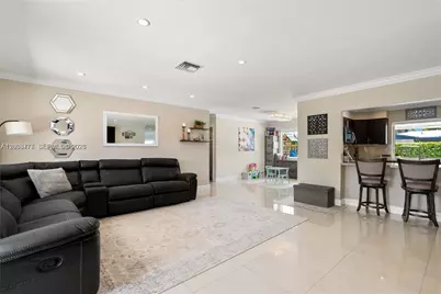19900 SW 83rd Ave, Cutler Bay, FL 33189 - Photo 17
