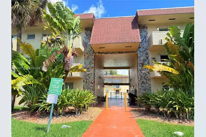 7505 SW 82nd St #305, Miami, FL 33143 - Photo 1