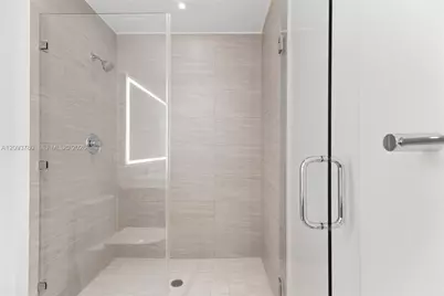 2960 NE 207th St 1206 #06, Aventura, FL 33180 - Photo 19