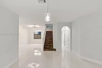 8770 NW 99th Path #0, Doral, FL 33178 - Photo 5