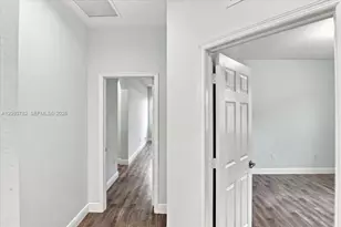 8770 NW 99th Path, Doral, FL 33178 - Photo 23