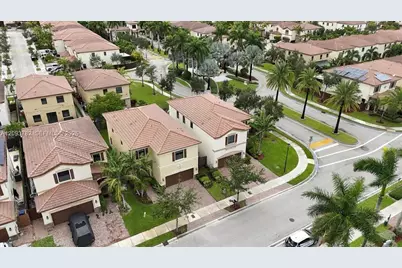 8770 NW 99th Path #0, Doral, FL 33178 - Photo 45