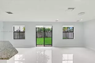 8770 NW 99th Path, Doral, FL 33178 - Photo 13