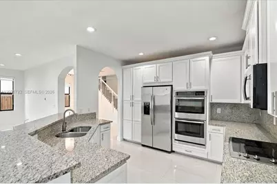 8770 NW 99th Path #0, Doral, FL 33178 - Photo 17