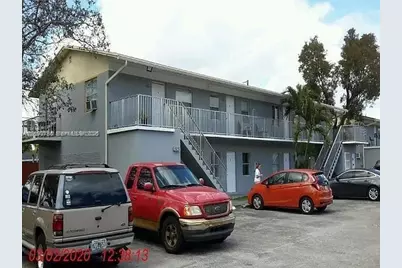 1935 SW 5th Pl #5, Fort Lauderdale, FL 33312 - Photo 1
