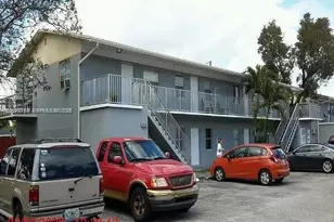 1935 SW 5th Pl, Fort Lauderdale, FL 33312 - Photo 1