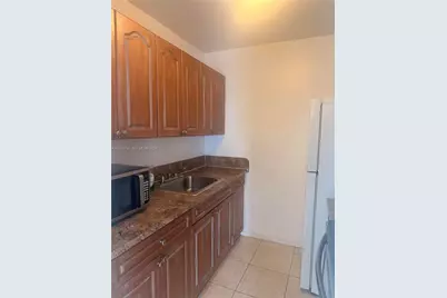 1935 SW 5th Pl #5, Fort Lauderdale, FL 33312 - Photo 3