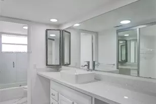 4191 NW 41st St, Lauderdale Lakes, FL 33319 - Photo 11