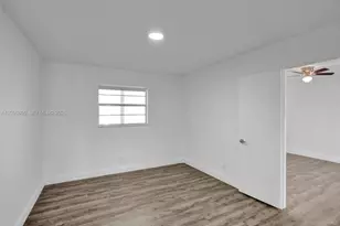 4191 NW 41st St, Lauderdale Lakes, FL 33319 - Photo 15