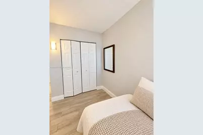 1885 W 56th St #110, Hialeah, FL 33012 - Photo 19