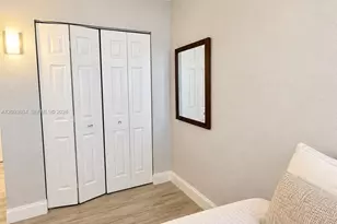 1885 W 56th St, Hialeah, FL 33012 - Photo 19