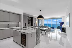 18975 Collins Ave, Sunny Isles Beach, FL 33160 - Photo 9