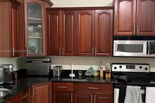 1640 Presidential Way, West Palm Beach, FL 33401 - Photo 5