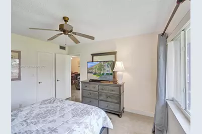 8962 S Hollybrook Blvd #303, Pembroke Pines, FL 33025 - Photo 9