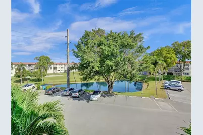 8962 S Hollybrook Blvd #303, Pembroke Pines, FL 33025 - Photo 3