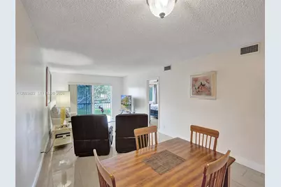 8962 S Hollybrook Blvd #303, Pembroke Pines, FL 33025 - Photo 21