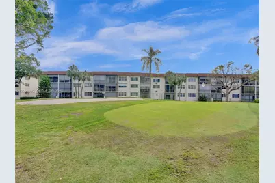 8962 S Hollybrook Blvd #303, Pembroke Pines, FL 33025 - Photo 29