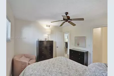 8962 S Hollybrook Blvd #303, Pembroke Pines, FL 33025 - Photo 7