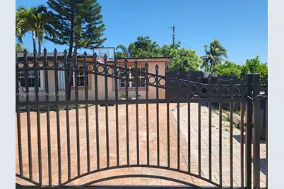 15320 SW 298th Ter #15320, Homestead, FL 33033 - Photo 1