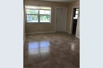 1554 N12 Ct #15B, Hollywood, FL 33019 - Photo 7
