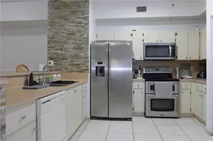 7340 NW 114th Ave, Doral, FL 33178 - Photo 5