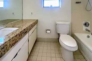 2402 SW 110th Ave, Miami, FL 33165 - Photo 13