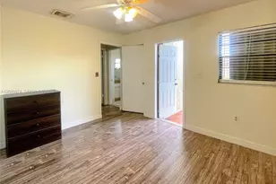 2402 SW 110th Ave, Miami, FL 33165 - Photo 15